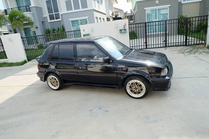 Toyota Starlet สีดำราคาถูก 8