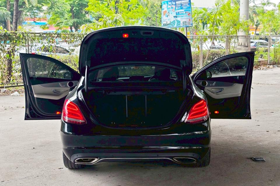 🚗 2019 Mercedes-Benz C200 Avantgarde Sedan AT รูปที่ 9