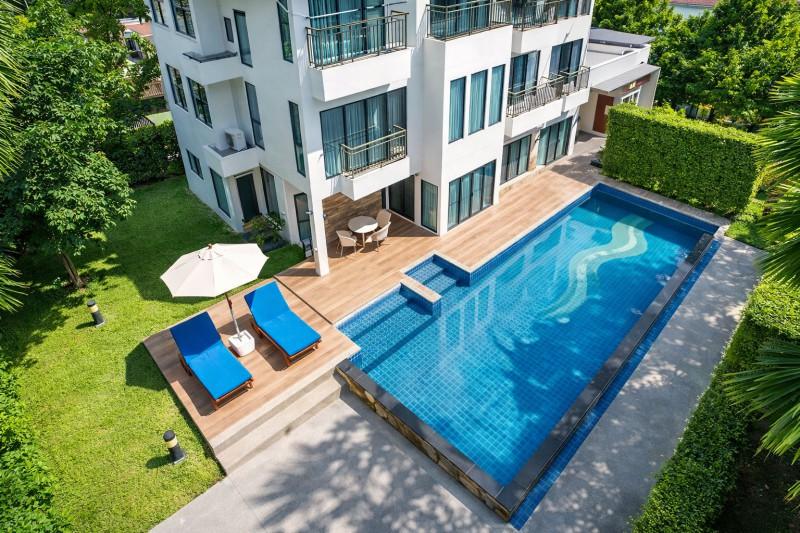 พระราม9 Motorway ใกล้ม.นานาชาติแสตมฟอร์ด 240 ม. Pool Villa ให้เช่าคฤหาสน์หรู 3 ชั้น 6 นอน 6 น้ำ เฟอร์ เครื่องใช้ไฟฟ้าครบ 1