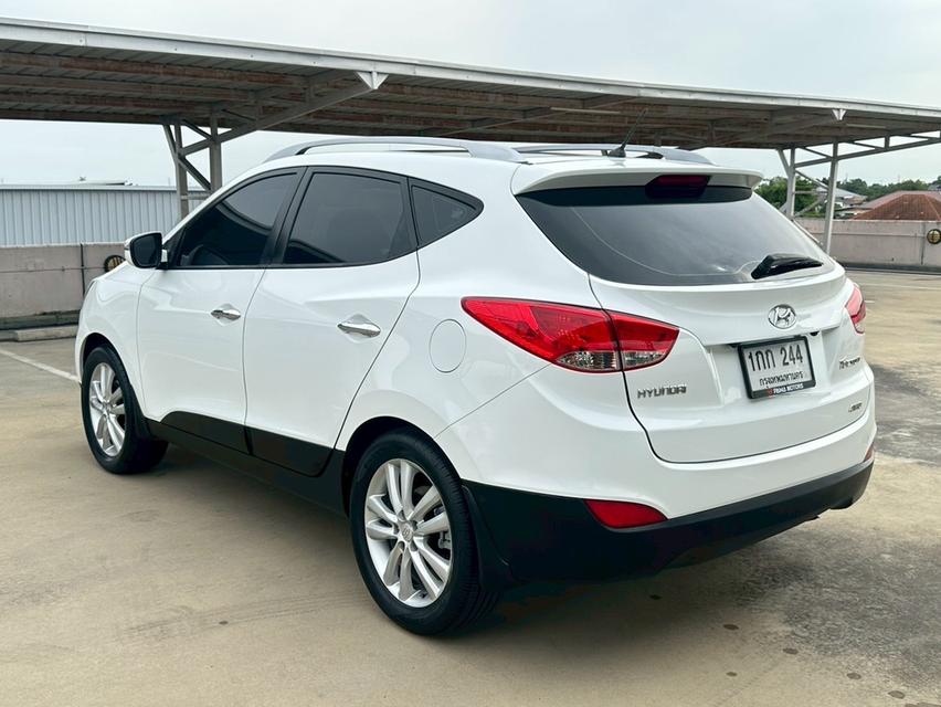 HYUNDAI TUCSON 4WD (IX35)2.0L N/A 6AT Panaromic Glass Roof 8