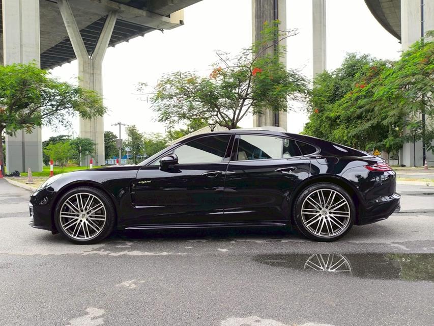 รถเข้าใหม่! PORSCHE Panamera 4 E-Hybrid MY2018 สีดำ 7