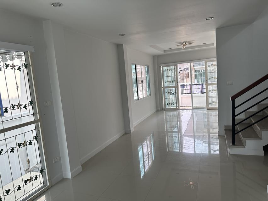 บ้านแฝดรีโนเวทให้ใหม่ 6