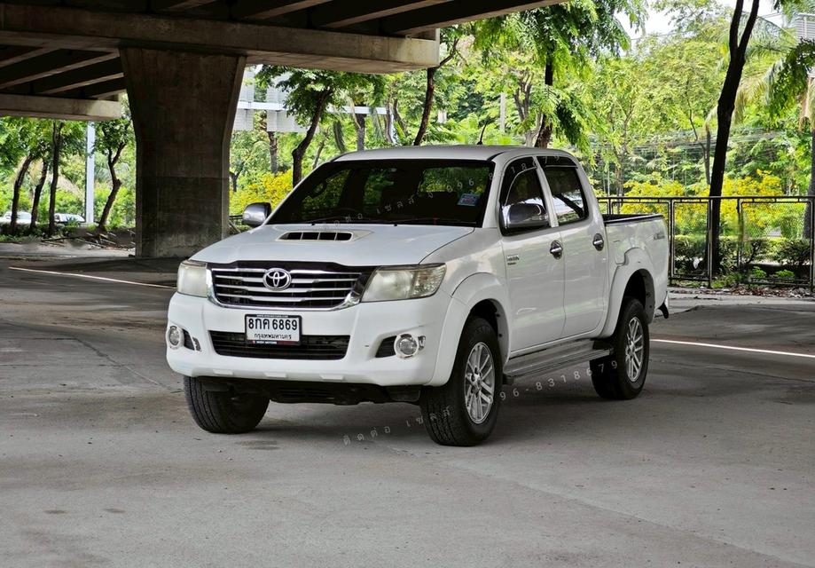 Toyota Hilux Vigo Champ 2.5 E Auto Pre-Runner ปี 2013