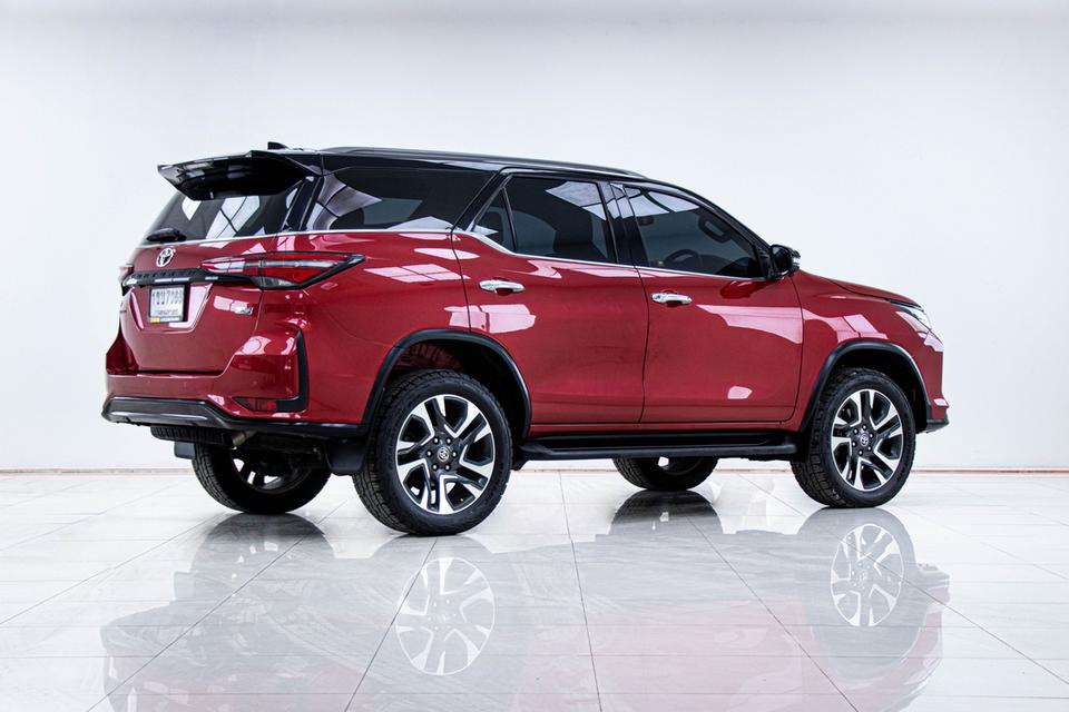 รหัสรถ 5B440 FORTUNER 2.8 LEGENDER BLACK TOP 4WD 2021