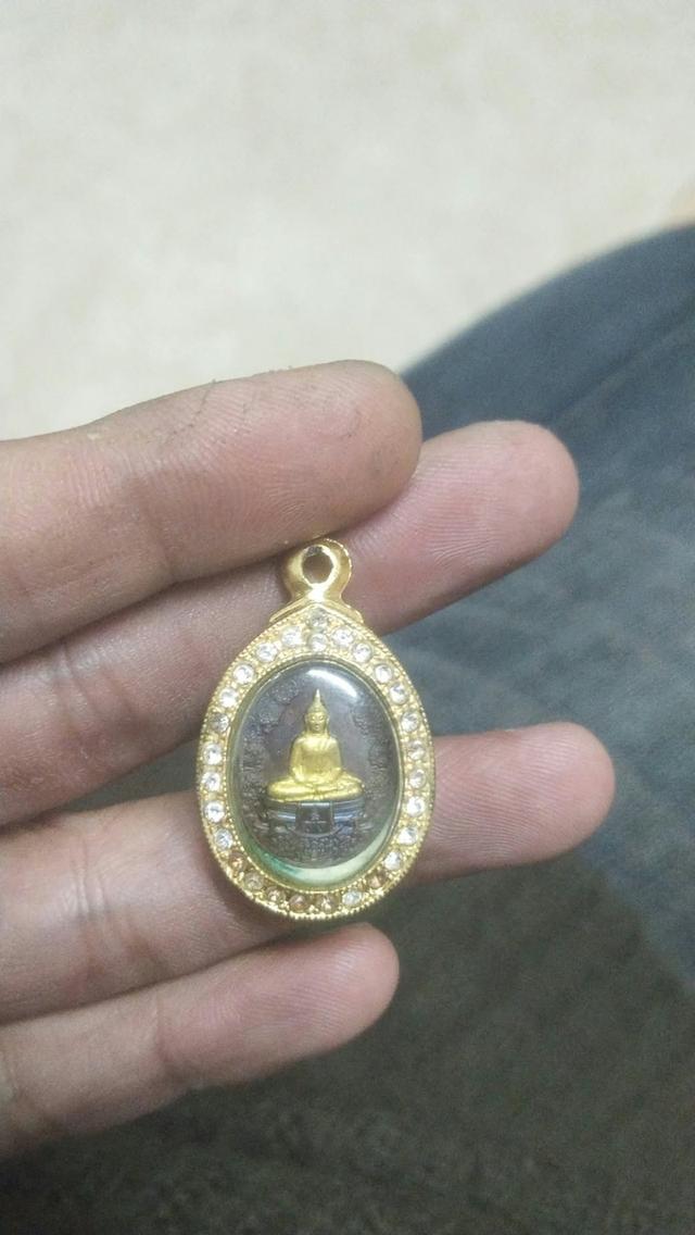 เหรียญเม็ดแตงพุทธโสธรหน้ากากทองคำ