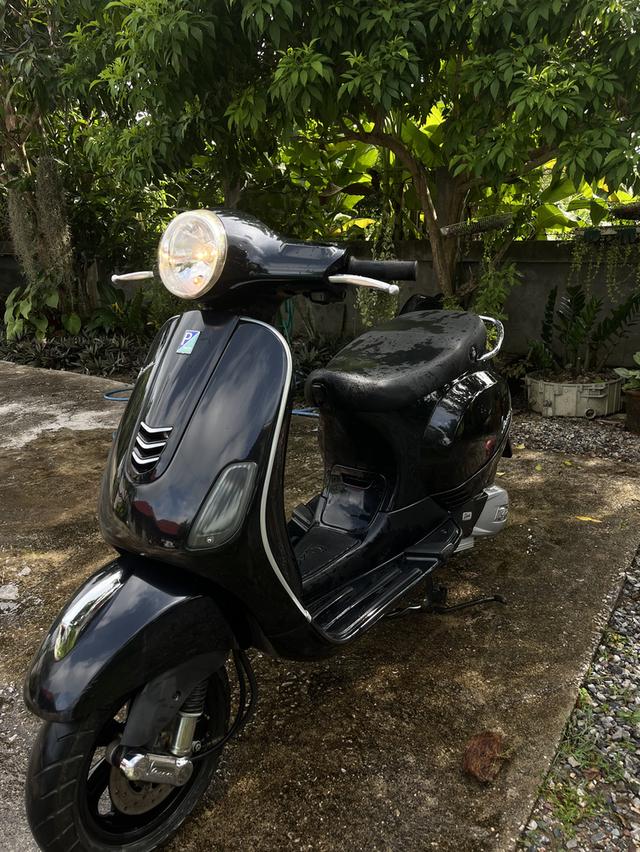“Vespa LX 125 i-Get (ปี 2019) 3