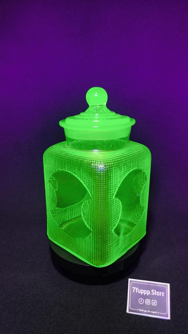 โหลแก้วยูเรเนียม Uranium glass