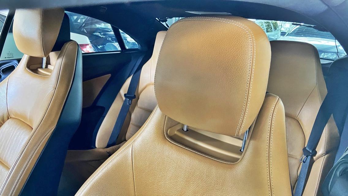 Mercedes-Benz E250CGI Coupe  14