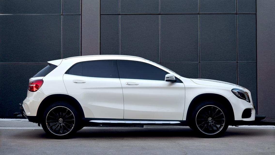 2020 Mercedes Benz GLA250 AMG " Facelift " รูปที่ 5