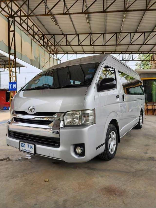 TOYOTA COMMUTER 3.0 AT DIESEL 2018