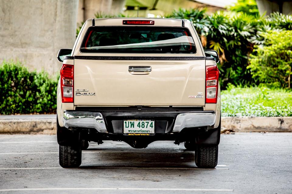 Isuzu D-Max Hi-Lander Cab 2.5 VGS Z ท๊อปปี 2012 เกียร์ธรรมดา สีทอง 6