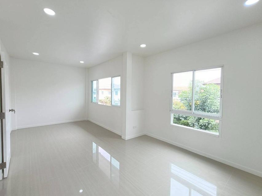 หมู่บ้านวราภิรมย์ ลำลูกกาคลอง 3 14