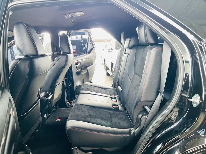 Toyota Fortuner2.8 GR Sport 4WD ปี 23จด24 ไมล์7หมื่นโลแท้ 224แรงม้า รูปที่ 17