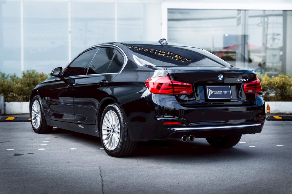 BMW 320d Luxury ปี 2017 ไมล์ 19x,xxx 5
