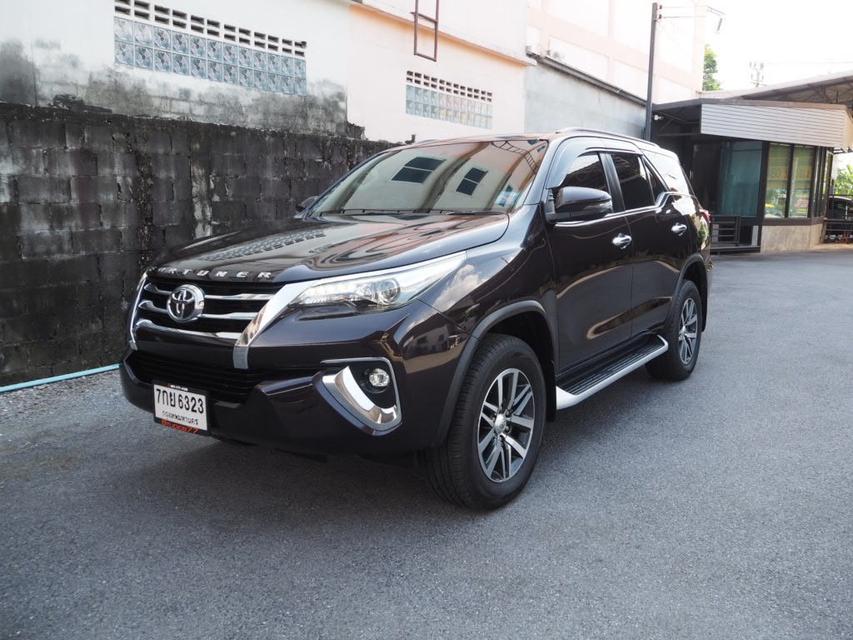 TOYOTA FORTUNER 2.4 V 4WD ปี 2019