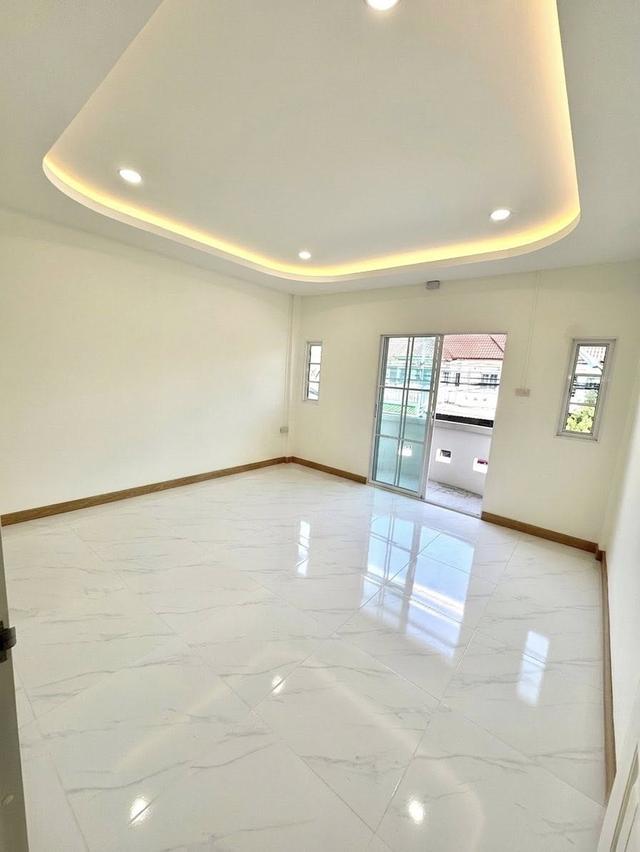 หมู่บ้านคณาทรัพย์ - รามอินทรา 117 10