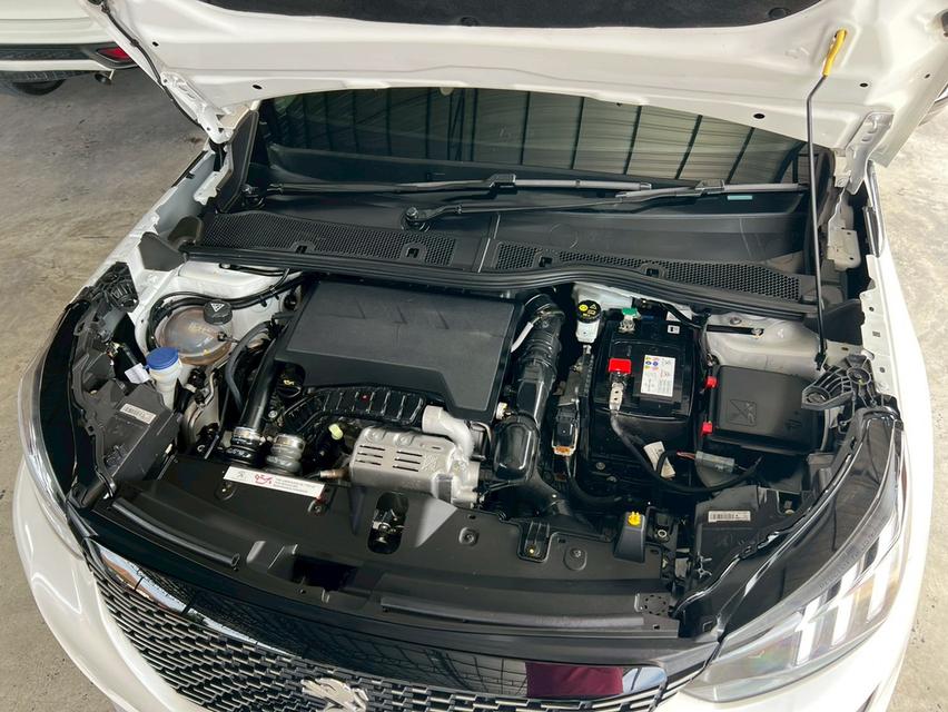 ปี 2023 PEUGEOT 2008, 1.2 ALLURE ประวัติศูนย์ครบ 17