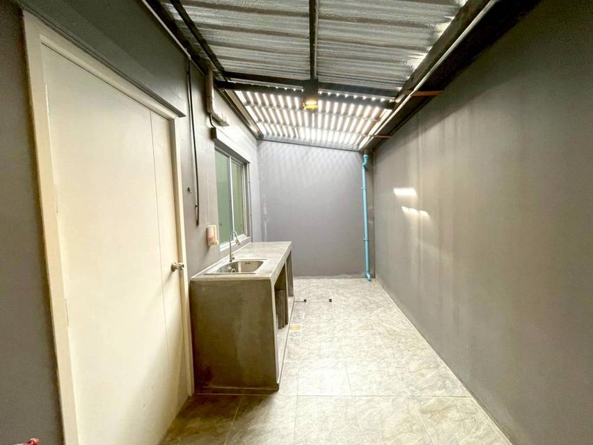 บ้านพฤกษา 124 ซอย 5 ถนนรังสิต-นครนายก ต.คลองสี่ อ.คลองหลวง จ.ปทุมธานี 11