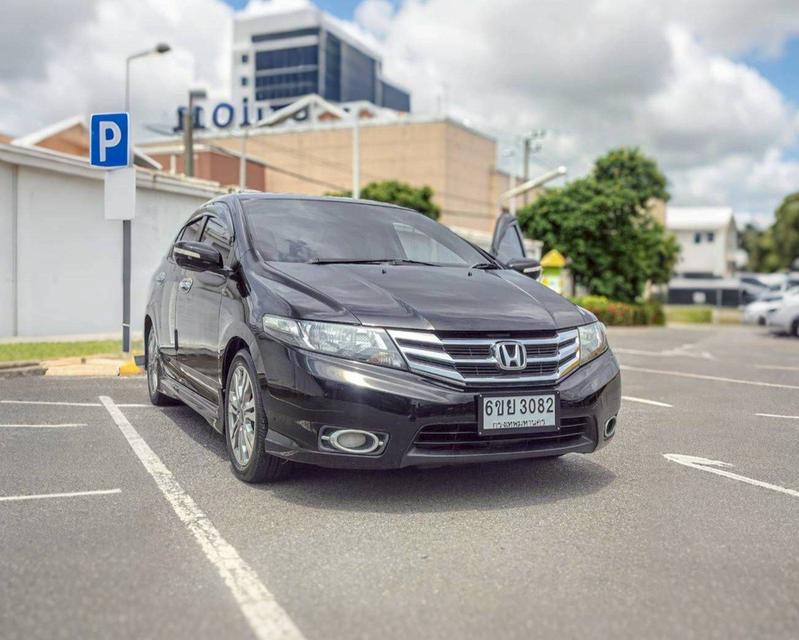 Honda City 1.5 SV เกียร์ Auto สีดำ ปี 2012 (Top)