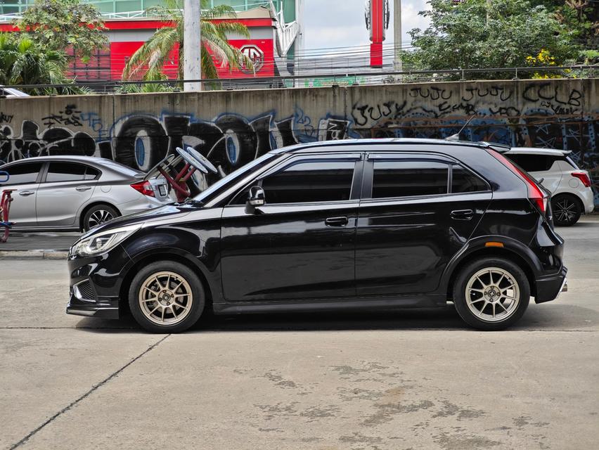 MG3 1.5 V Sunroof AT ปี 2019 3