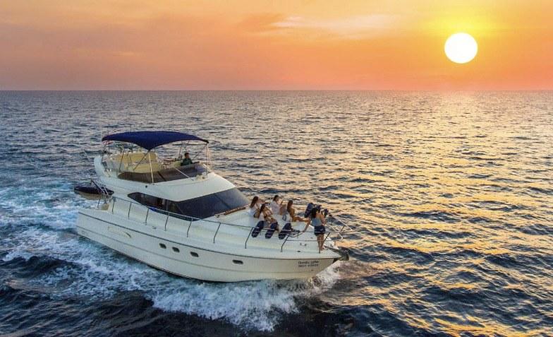 YACHT AZIMUT 43 FEET- FLYBRIDGE