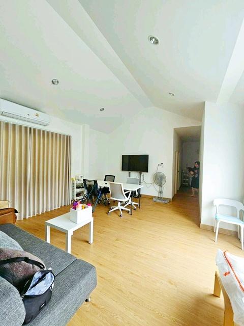 มีสวนกลาง สองคอน แก่งคอย ให้เช่าบ้านเดี่ยว 1 ชั้น 3นอน 3น้ำ 54 ตร.วา. สระบุรี เขาพระพุทธบาทน้อย 1.1 กม. 5