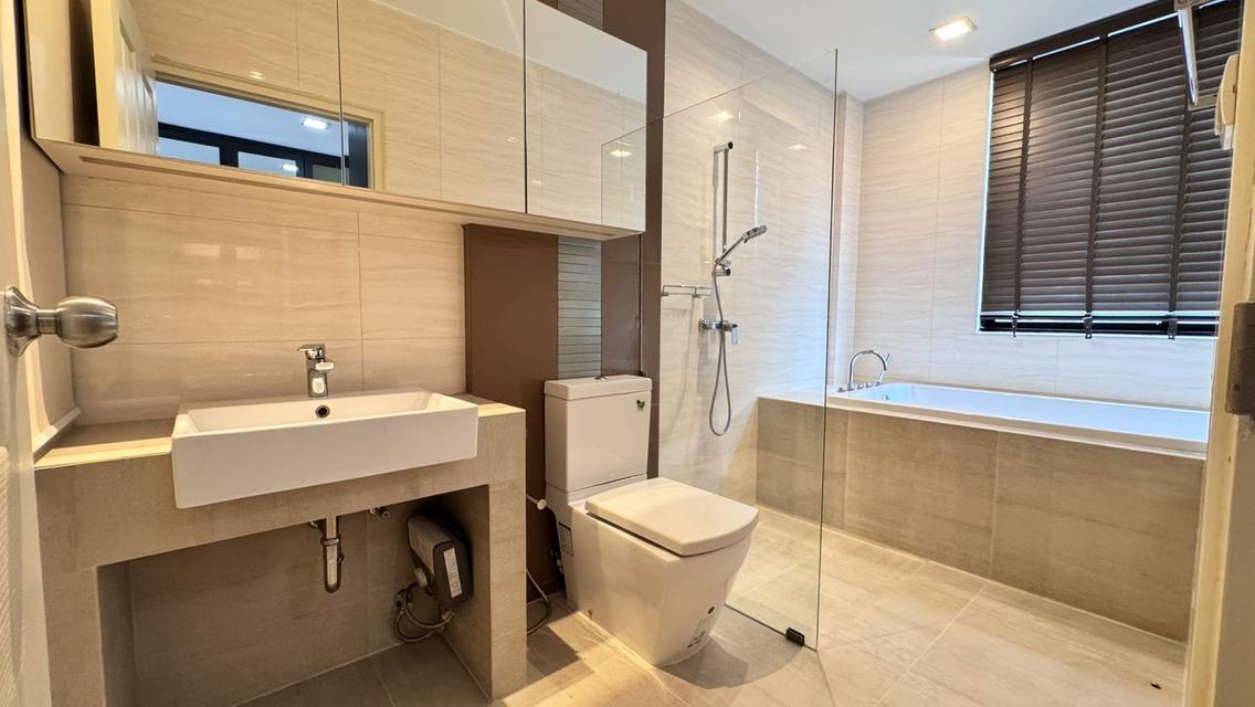 ทาวน์โฮม 3 ชั้น หมู่บ้านไพร์ม เกษตร-นวมินทร์ 10