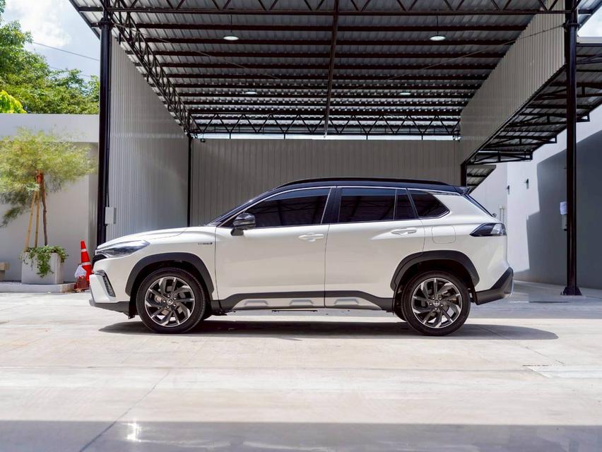 TOYOTA COROLLA CROSS 1.8 HYBRID GR SPORT ปีจด 2024 4