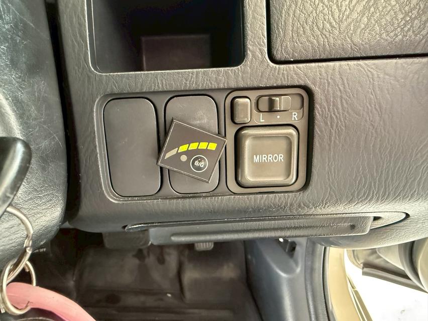 2003 HONDA STREAM 2.0S 12