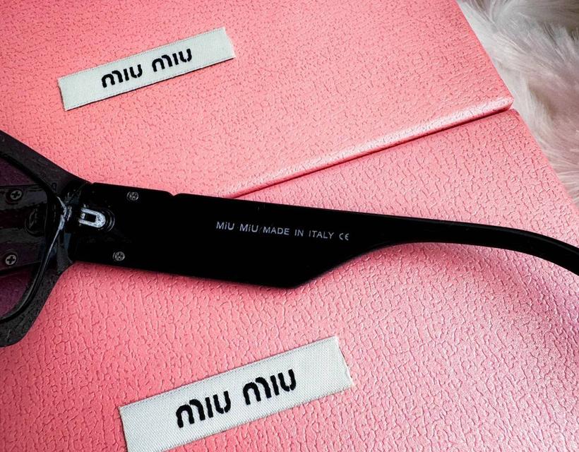 แว่นกันแดดmiumiu 6