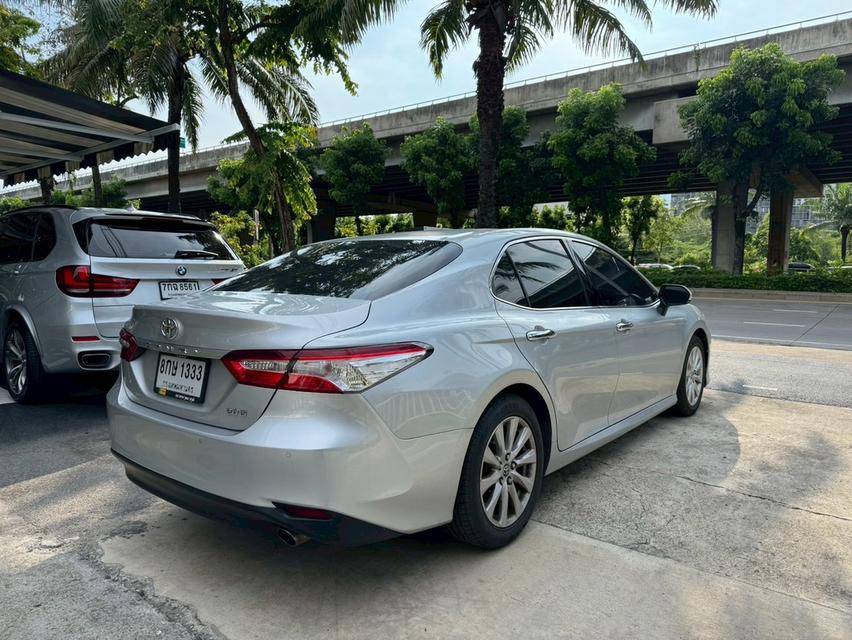 Toyota Camry 2.0G 6