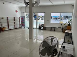 ขายด่วน อาคารพาณิชย์ 2ห้อง สามชั้น ทำเลติดตลาดสดเทศบาลวารินฯ.อุบล 2