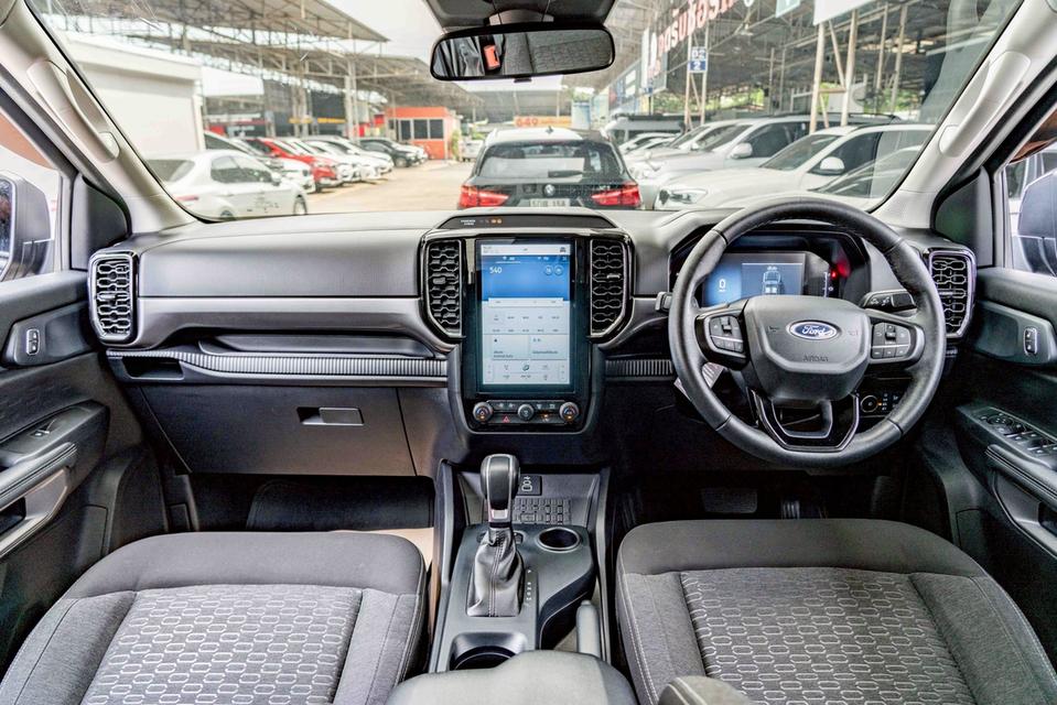 รหัสรถ NP5040 FORD RANGER 2.0 XLT DOUBLE CAB AT 2023 11