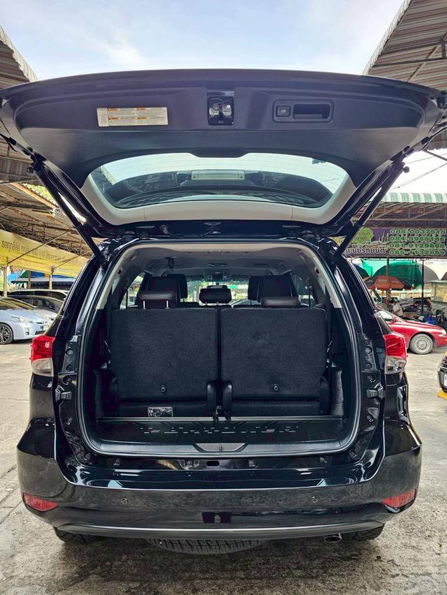 TOYOTA FORTUNER 2.4 V ปี 18 AT 6