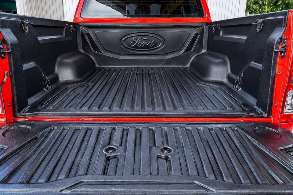 #FORD #RANGER , 2.2 XLT ปี 2017 สีแดง โฉม HI-RIDER DOUBLE CAB- เครื่องยนต์ดีเซล รูปที่ 13