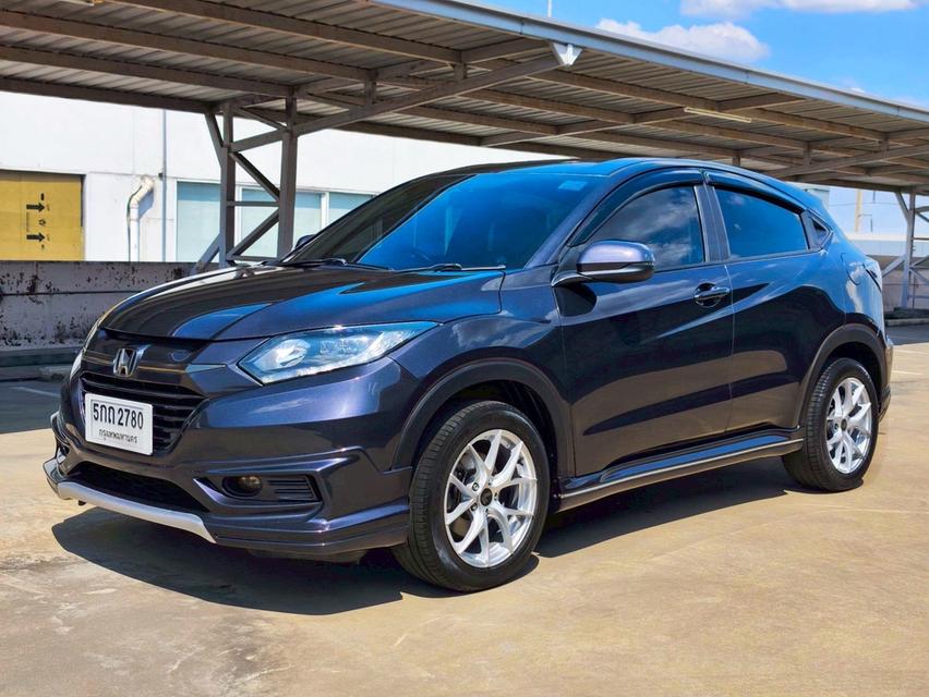 รหัสรถ CAT2780 2016. Honda HR-V 1.8 E เรียบหรู สีเทาดำหล่อเข้ม