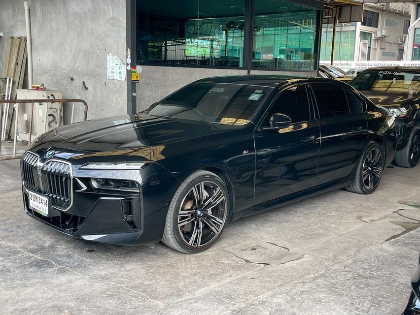 รหัสรถ PJP3414 ✨ 2023 BMW i7 xDrive60 M-Sport (First Edition) 13