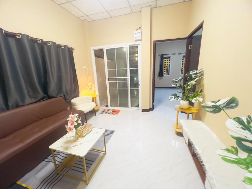 หมู่บ้านอมรทรัพย์ เลียบวารี (คู้ขวา) เขตหนองจอก บ้านเดี่ยวชั้นเดียว 21 ตารางวา 2 ห้องนอน รีโนเวทใหม่ 6