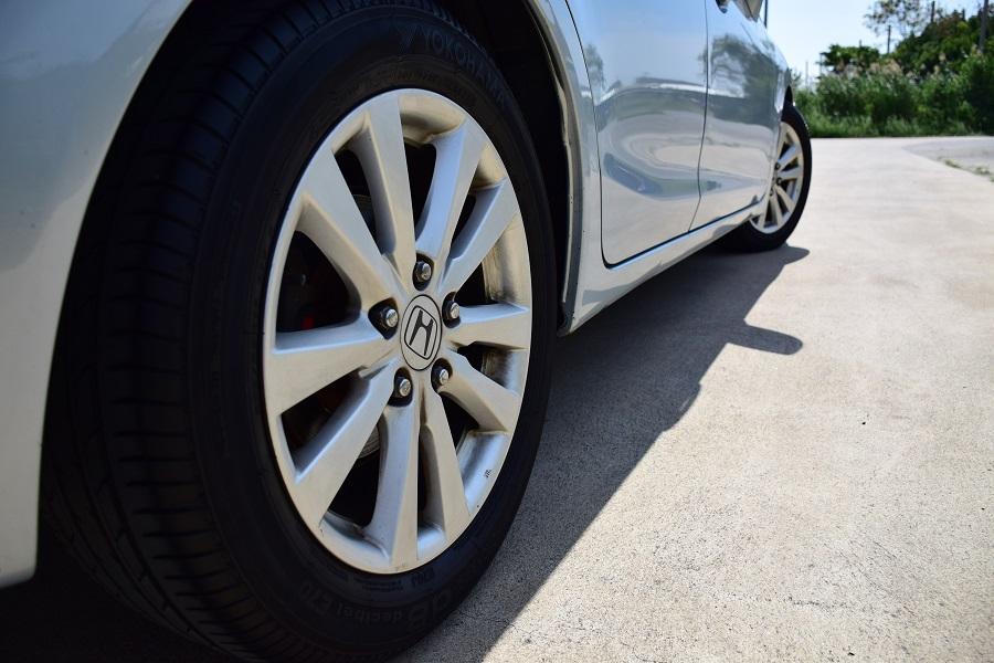 ขายเพียง 248000 บาท ปี2012 รถสวยมือเดียวจากป้ายแดง CIVIC FB 1.8E เบาะหนังแท้ไฟฟ้า แอร์จอ  ครูสคอลโทล กุญแจรีโมท2ดอกครบขับดี โทร 0957401229ไดีไลน์UTBP  10