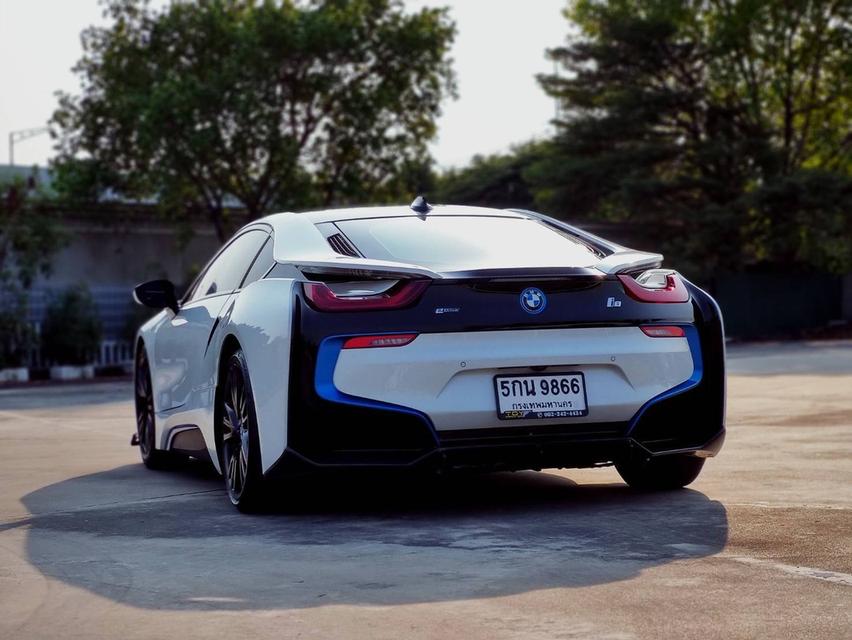 BMW i8 Pure Impulse ปี 2015 ไมล์ 61,xxx km  5