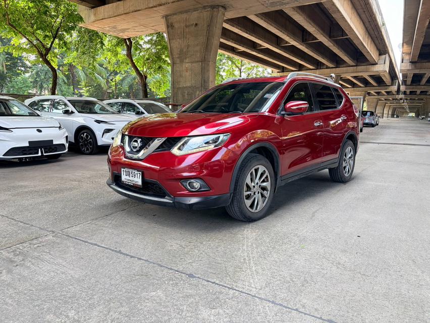 ซื้อสดไม่มีแวท เครดิตดีจัดได้ล้น Nissan X-Trail 2.5VL 4WD Sunroof เกียร์ A/T ปี 2015 เลขไมล์ 137,xxx กม