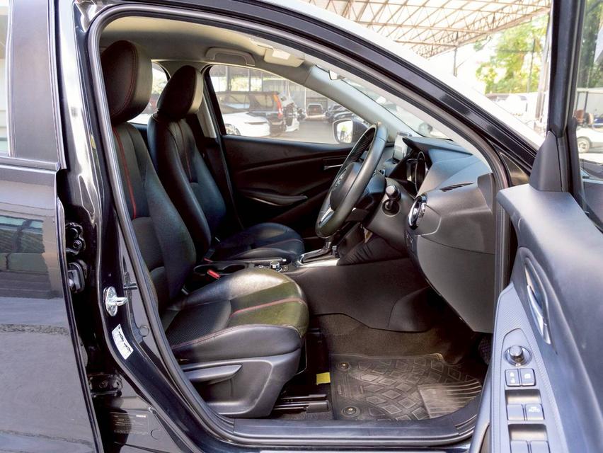 Mazda 2 1.5 XDL ปีจด 2016 ♨️ #ประกันเครื่องเกียร์หลังการขาย3ปี / 30,000km. ♨️ 10