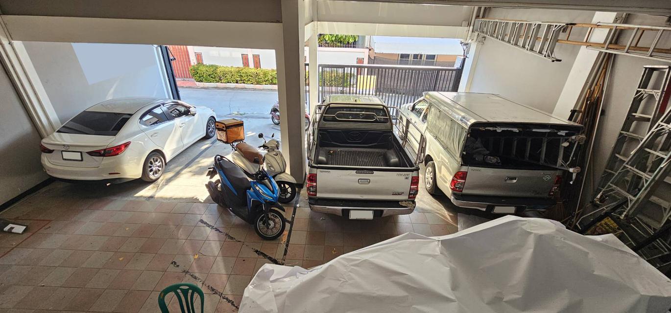 โฮมออฟฟิศ อุดมสุข 50 ตารางวา พื้นที่ใช้สอยทั้งหมด 580 ตารางเมตร ขาย 16 ล้านบาท ให้เช่า 60,000 บาท 4