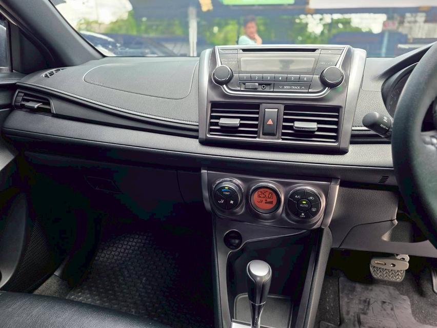 Toyota yaris 1.2G AT ปี 2015-รถมือเดียว ไมล์น้อย รูปที่ 12