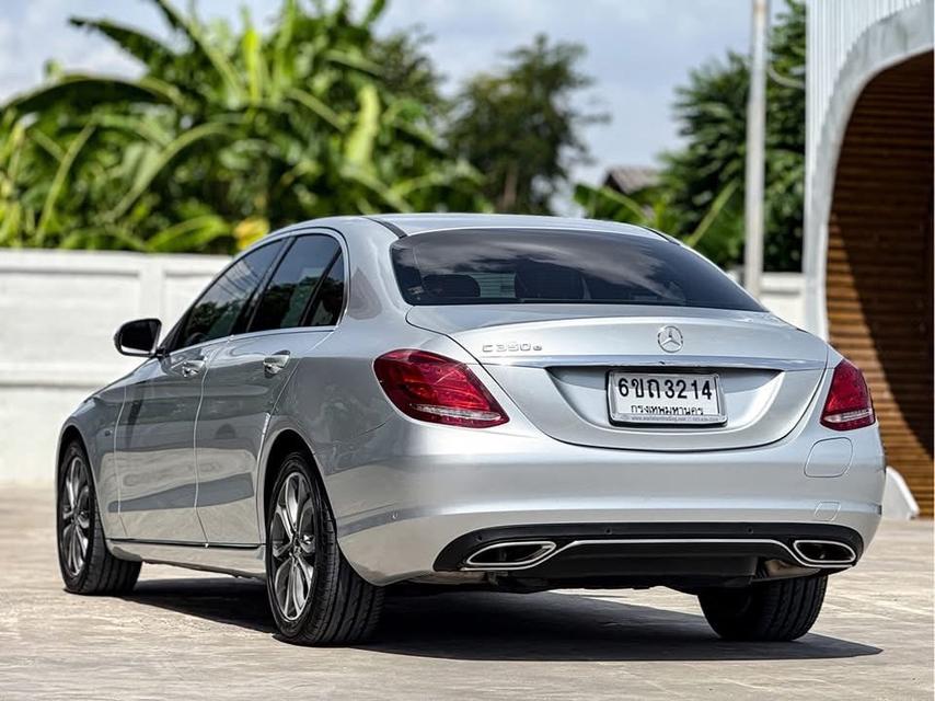 ปี 2017 BENZ C-CLASS, C350e AVANTGARDE โฉม W205 Plug-in Hybrid มือเดียวป้ายแดง 2
