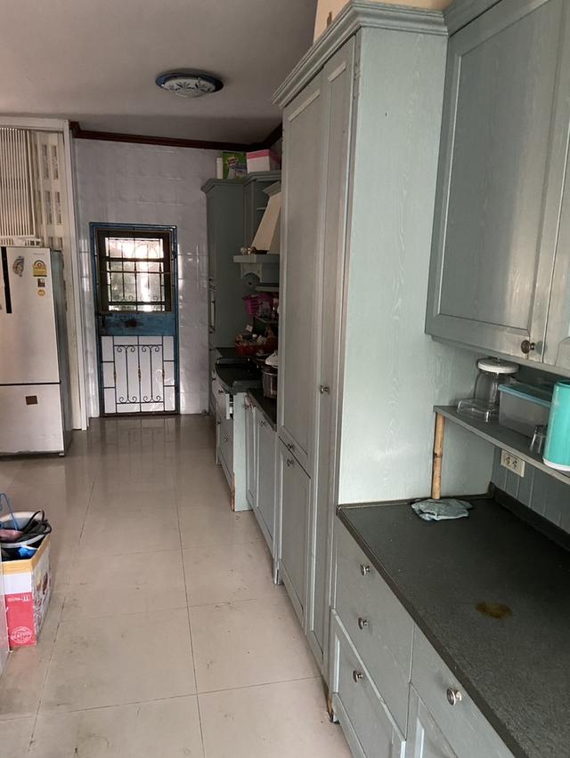 บ้านเดี่ยว มือ 2 ทำเลดี ติดโลตัสศรีนครินทร์ ขายต่ำกว่าราคาตลาด 10.9 ลบ 12