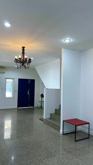 ติดเซนทรัลรัตนาธิเบศร์ ให้เช่าอาคารพาณิชย์ 4 ชั้น 25ตร.วา. MRT บางกระสอ 150 เมตร 5นอน 6