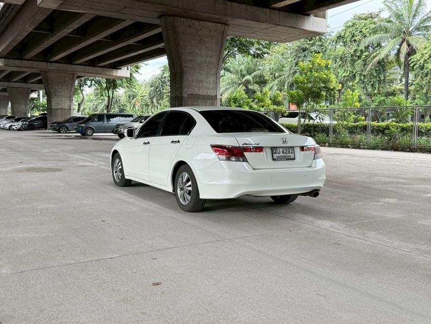 ขายรถ Honda Accord 2.0 ปี 2009 สีขาว เกียร์ออโต้ 6
