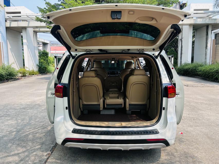 Kia carnival 2.2 top รถบ้าน 18