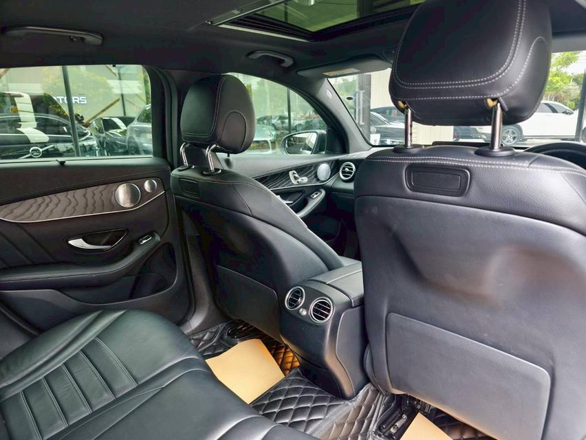 รหัสรถ KPV53 2018 Benz GLC250 Coupe AMG Plus สีเทา WRAP ดำ 7
